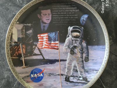 Apollo 11 "The Eagle Has Landed" 25th Anniv. Collector Plate by Robert Schaar for Bradford Exchange