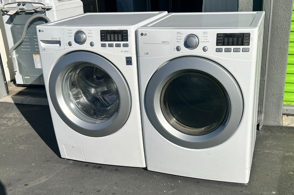 Like New Stackable LG frontloaders