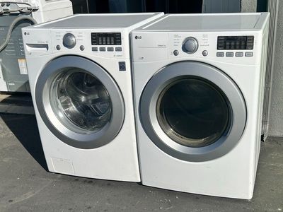 Like New Stackable LG frontloaders