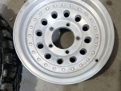 2 Jeep 5 on 5.5 rims