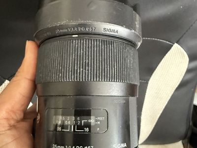 Canon 6D 275$, Sigma 35 art 1.4 400$