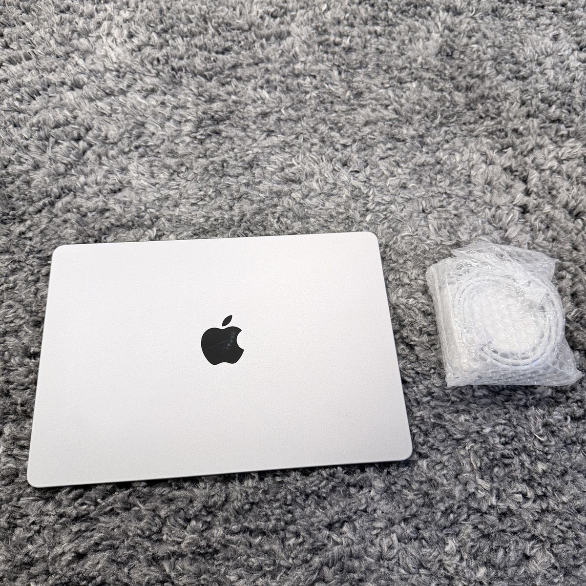Macbook Air M2 16gb Ram 256gb SSD Like New
