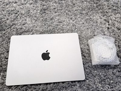 Macbook Air M2 16gb Ram 256gb SSD Like New