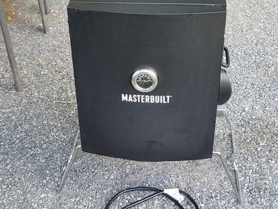 Masterbuilt Electric Smoker