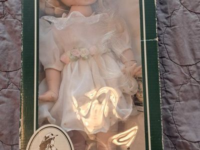 geppddo ballerina porcelain doll