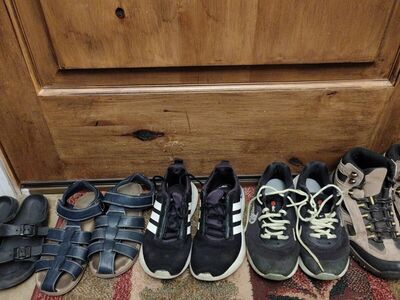 Boys shoes
