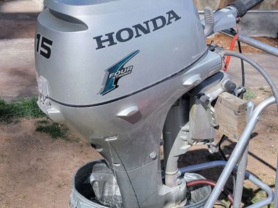 Honda 15 HP Long Shaft Outboard