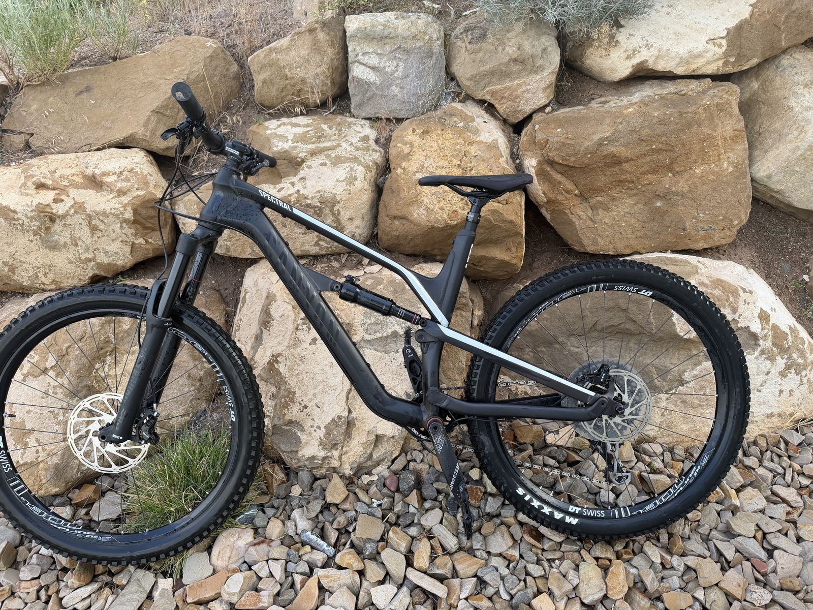 Canyon Spectral Full Suspension Mountain Bike - 2019, Large frame, aluminum frame, DAMAGED SEAT STAY, FOR PARTS or REPAIR ONLY