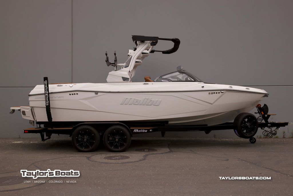 2026 Malibu Boats 23 LSV
