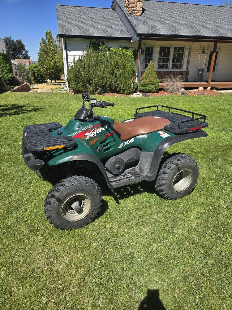 Polaris Xplorer 300 4x4 ATV Quad - Green
