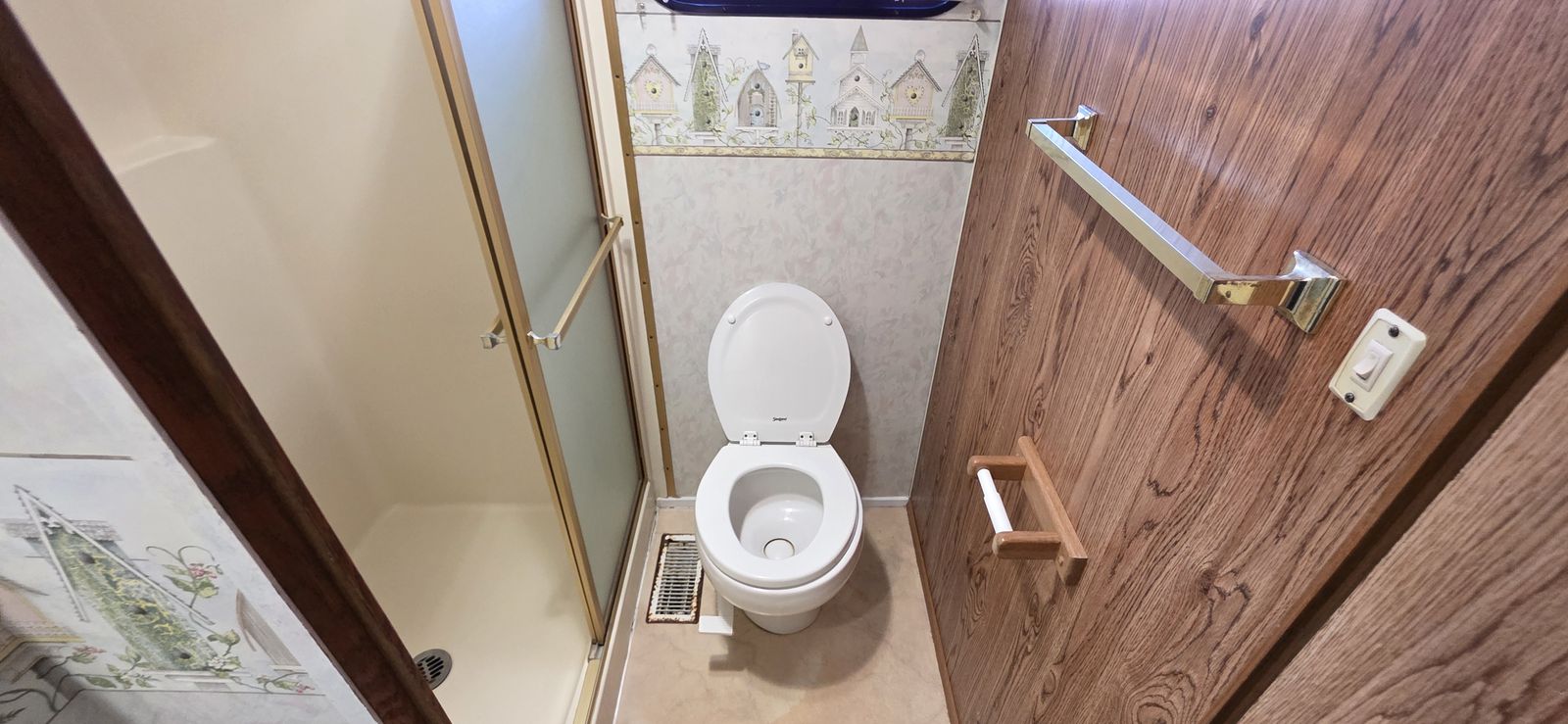 Main image 18