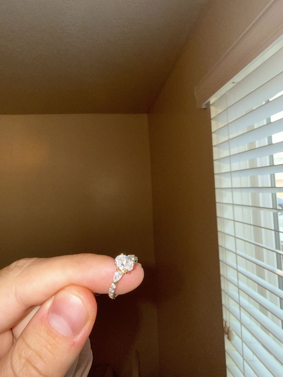 Main image 5