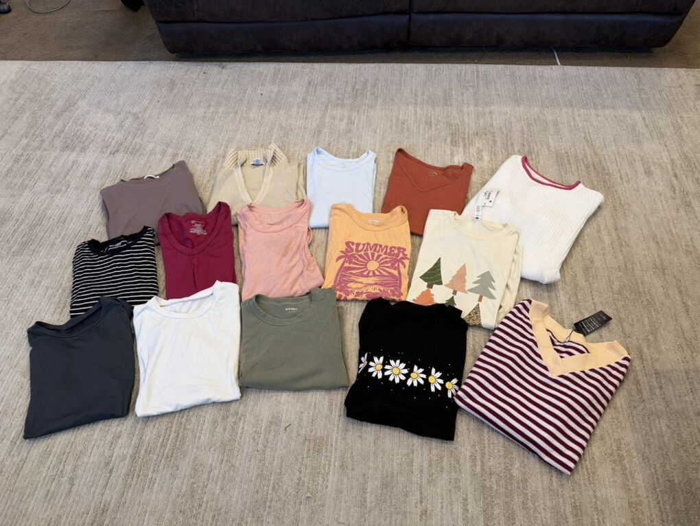 Womens Medium/large Bundle