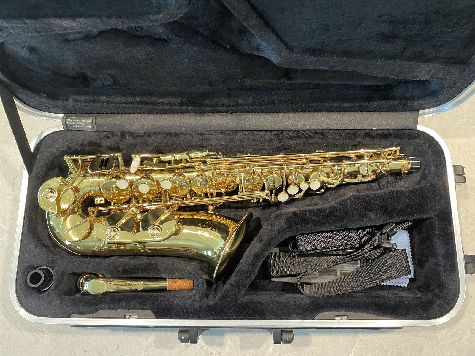 Gemeinhardt Eb Alto Saxophone - Single Owner, Great Condition, Ready to Play!
