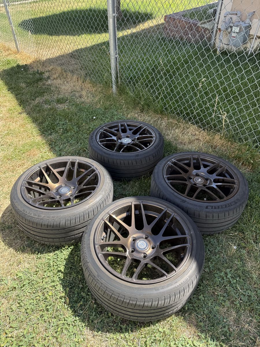 Forgestar F14 Staggered 18" Wheels 5x120