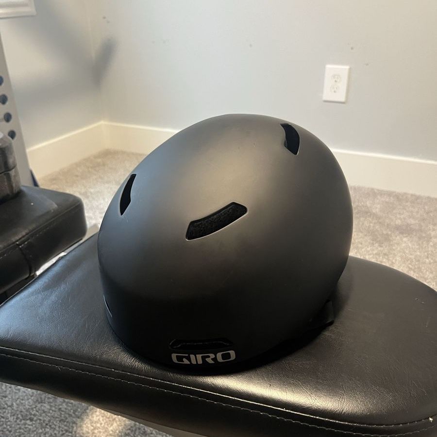 Giro Ledge MIPS Snow Helmet - Matte Black - Size Large - Durable, Lightweight, and Comfortable