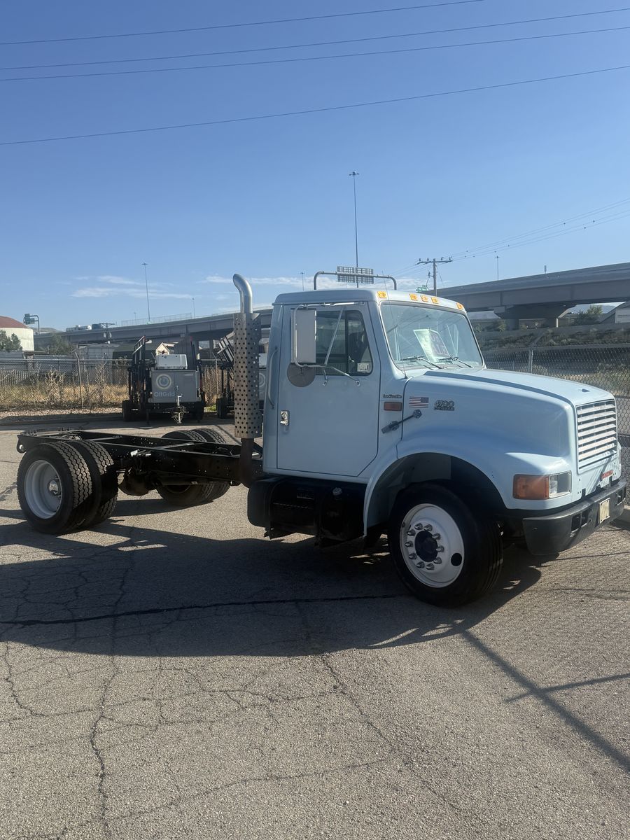 2000 International 4700 