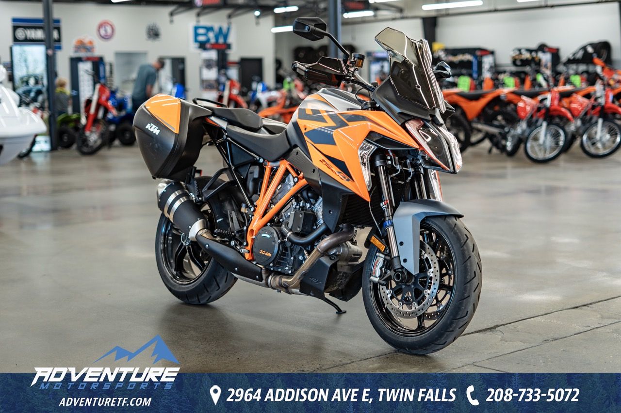 2024 KTM 1290 Super Duke GT