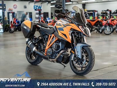 2024 KTM 1290 Super Duke GT