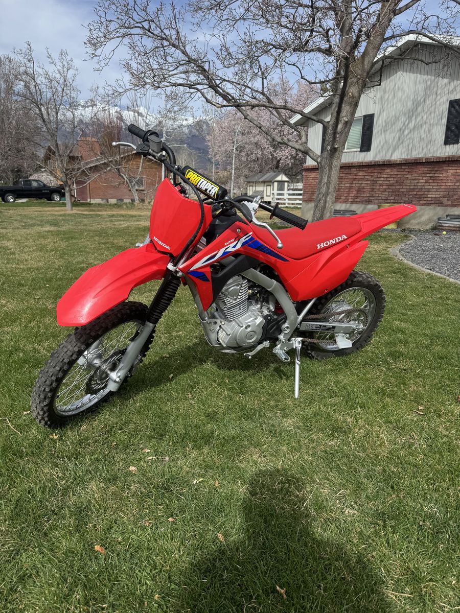 2023 CRF 125.