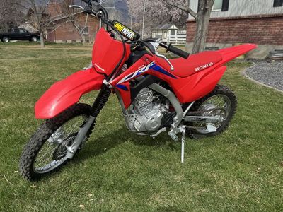 2023 CRF 125.