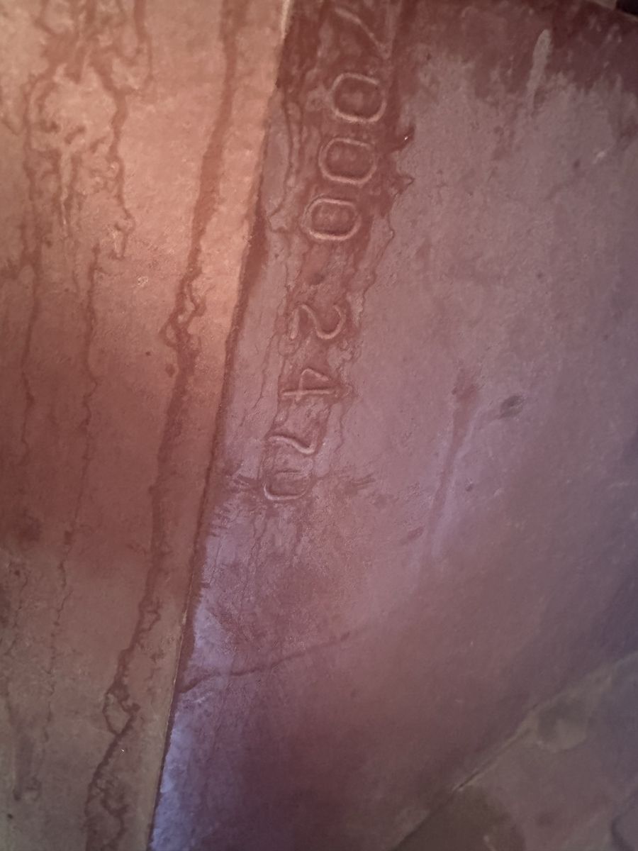 Main image 6