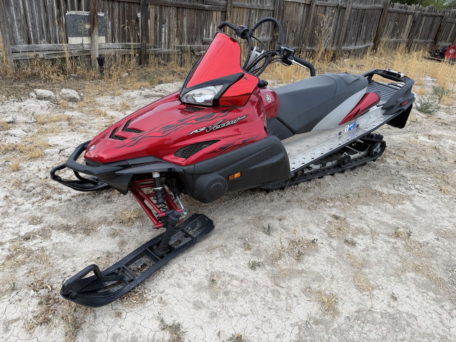 2006 Yamaha RS Vector snowmobile
