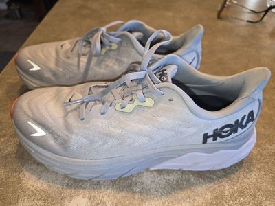 Hoka Womens Arahi 10.5B