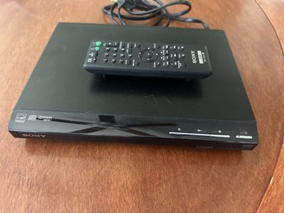 Sony DVP-SR510H 1080p DVD Players with Remote