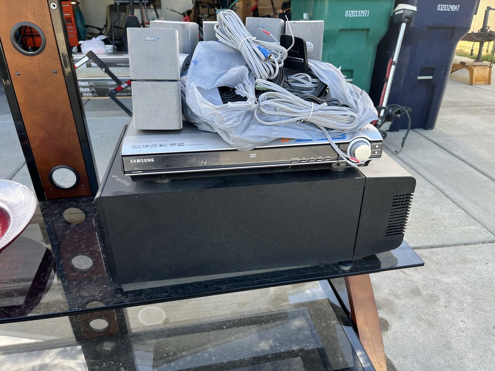 Main image 3