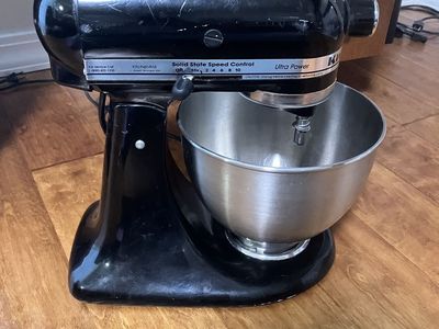 KitchenAid Ultra Power Stand Mixer - Black with Stainless Steel Bowl
