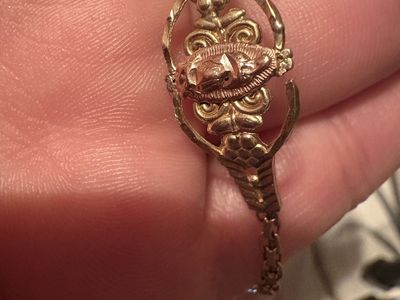 10k solid gold Virgin Mary bracelet