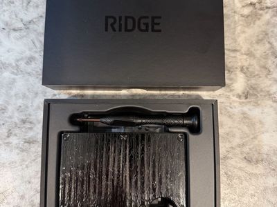 Ridge Wallet w/ AirTag clip