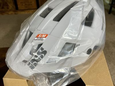 iXS Trail Helmet Size S/M Grey Helmet (NEW)
