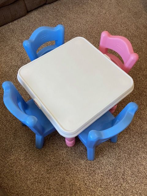 Darling Vintage Victorian Little Tikes Table and Chairs