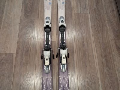 Atomic Seventh Heaven Skis 176CM