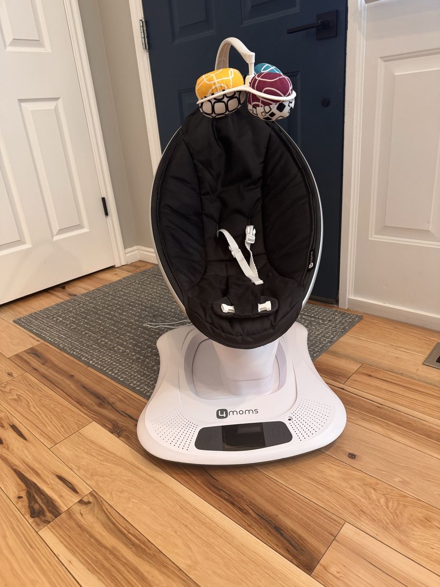 4Moms baby swing