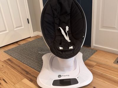 4Moms baby swing