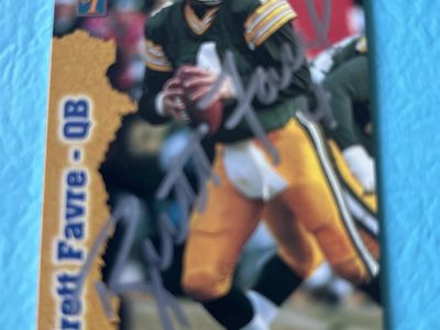 Brett Favre Autograph Score Board Certified Auto W/COA Hand Signed Green Bay Packers NFL Super Bowl Champions Football Card