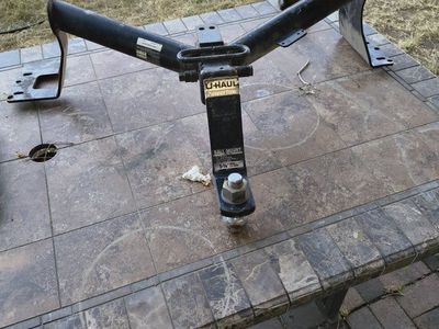 U-Haul Trailer Hitch Receiver with Ball Mount, 7,500 lbs GTW, 5 3/4" Drop/2 3/4" Rise