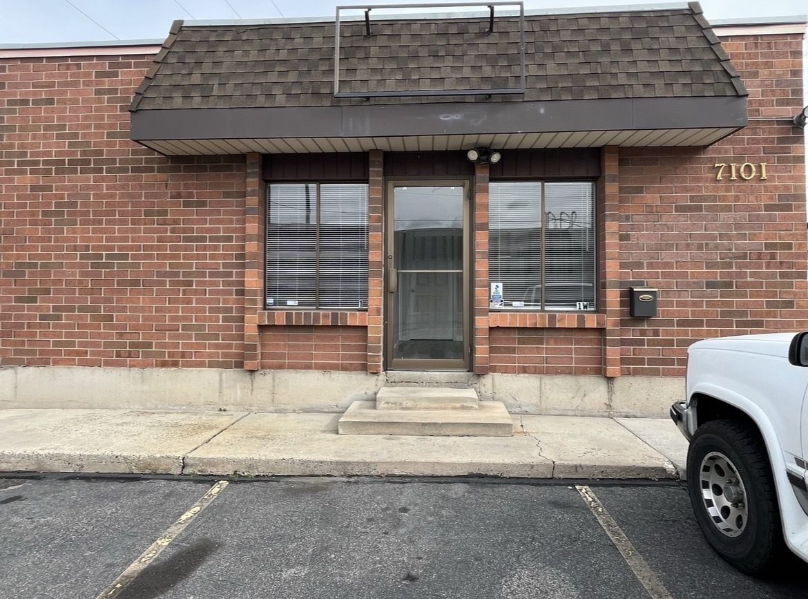 AVAILABLE NOW! REST OF MARCH FREE! Office/Warehouse Space in Midvale!