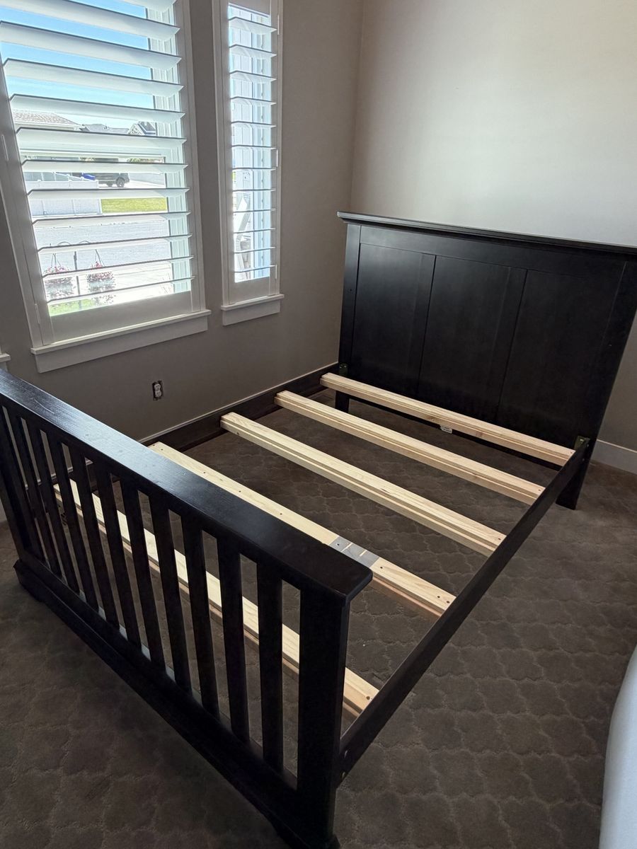 4 in 1 Crib to full size bed