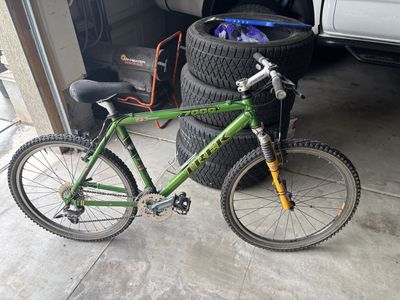 Vintage TREK 7000 Mountain Bike