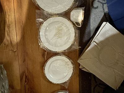 Mikasa bone china 20 piece set