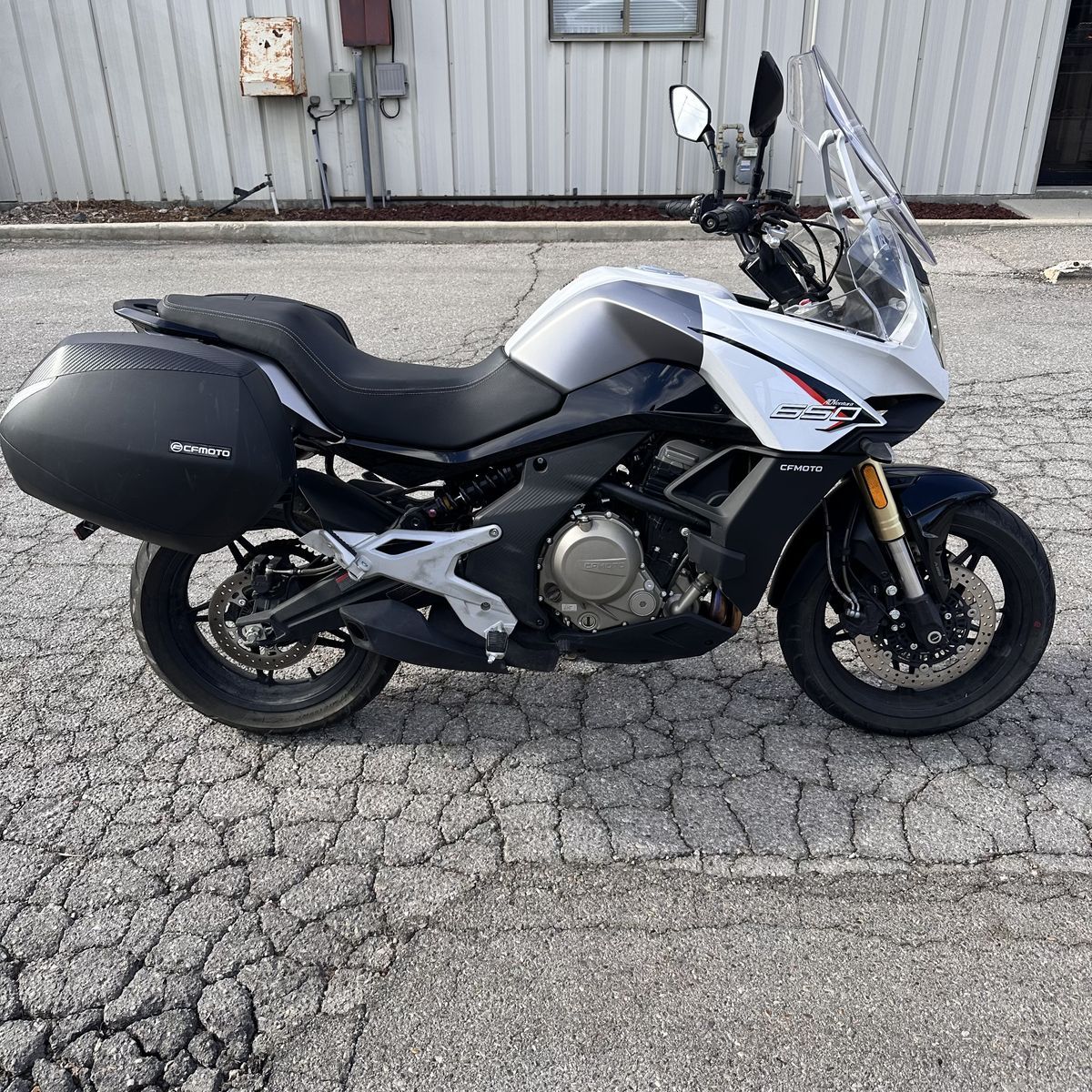 2023 CF Moto Adventura 650 - WARRANTY INCLUDED