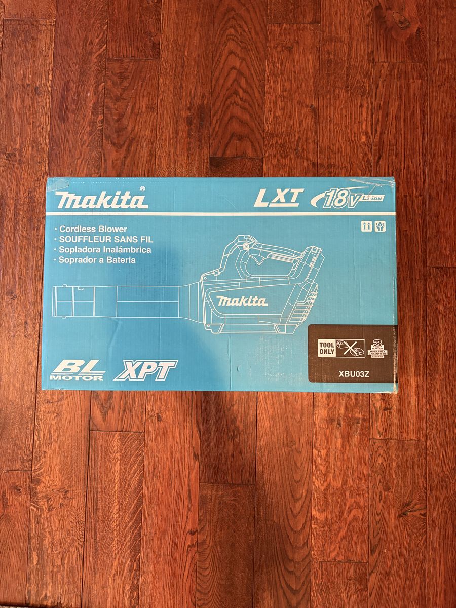 New in Box Makita 18V LXT XBU03Z brushless leaf blower