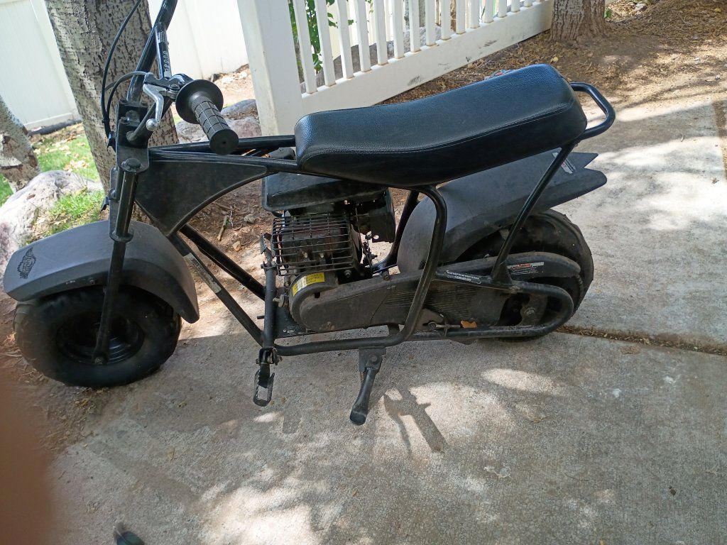 Go Power Sports Mini Bike 80cc, Black, Used