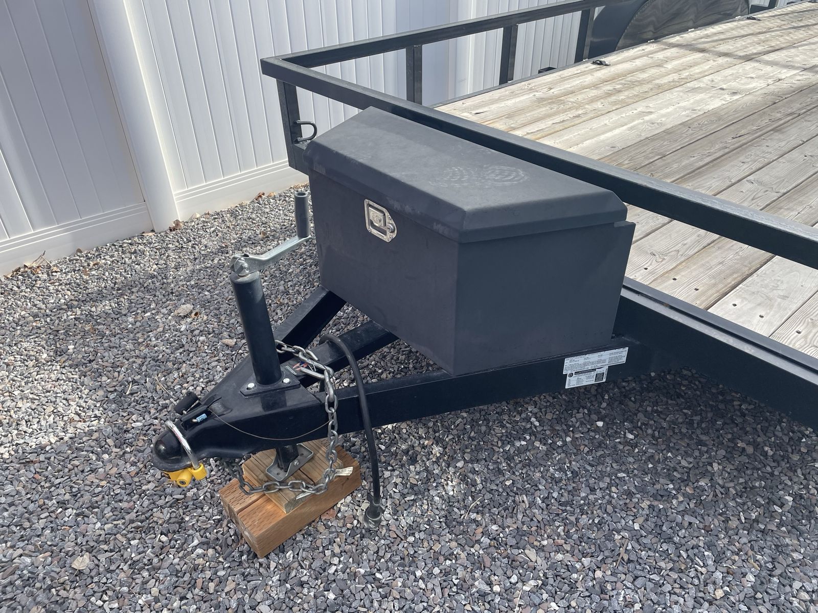 2022 16 ft tandem axle Workhorse trailer