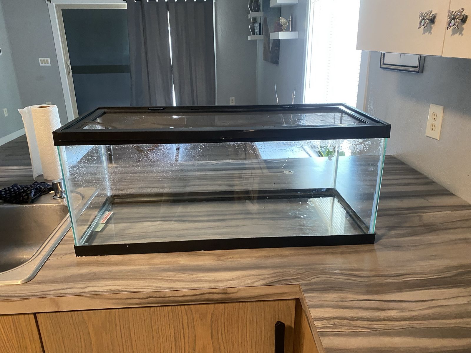 Large tank with sliding top