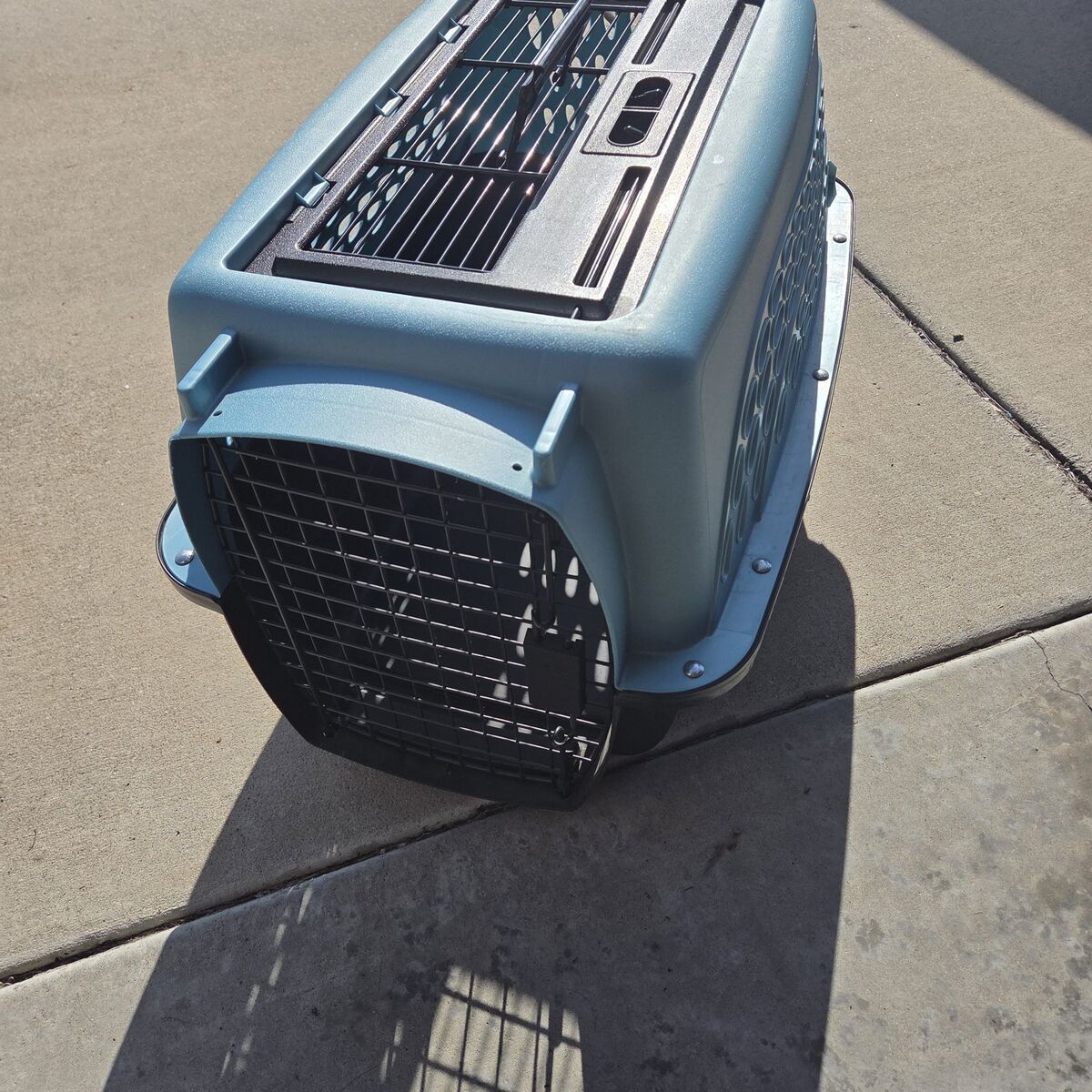 small pet carrier top and front opening